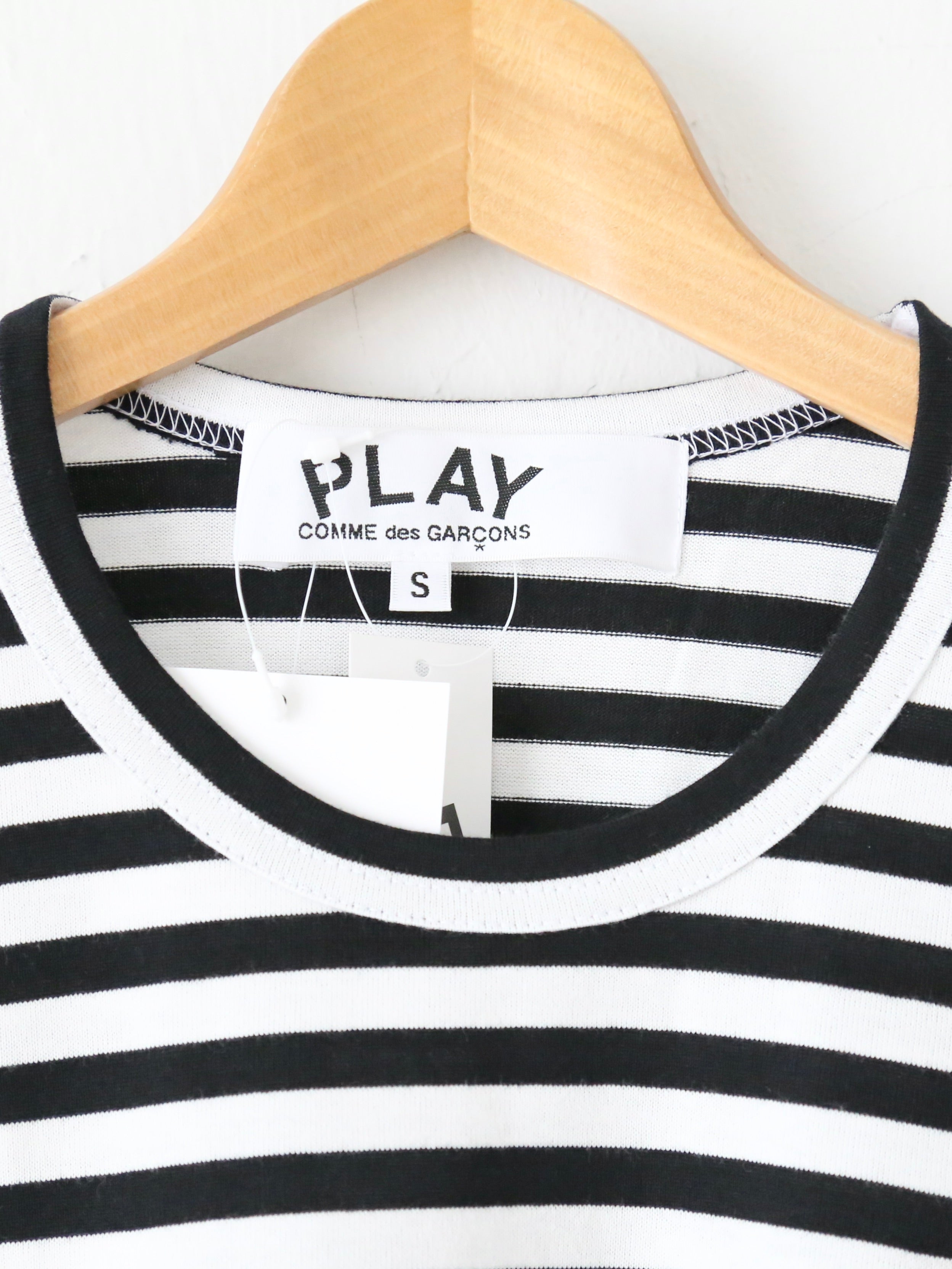 PLAY COMME des GARCONS ロングスリーブTシャツ(ボーダー×レッド) [AX-T164-051]