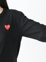 画像をギャラリービューアに読み込む, PLAY COMME des GARCONS ロングスリーブTシャツ(ブラック×レッド) [AX-T118-051]
