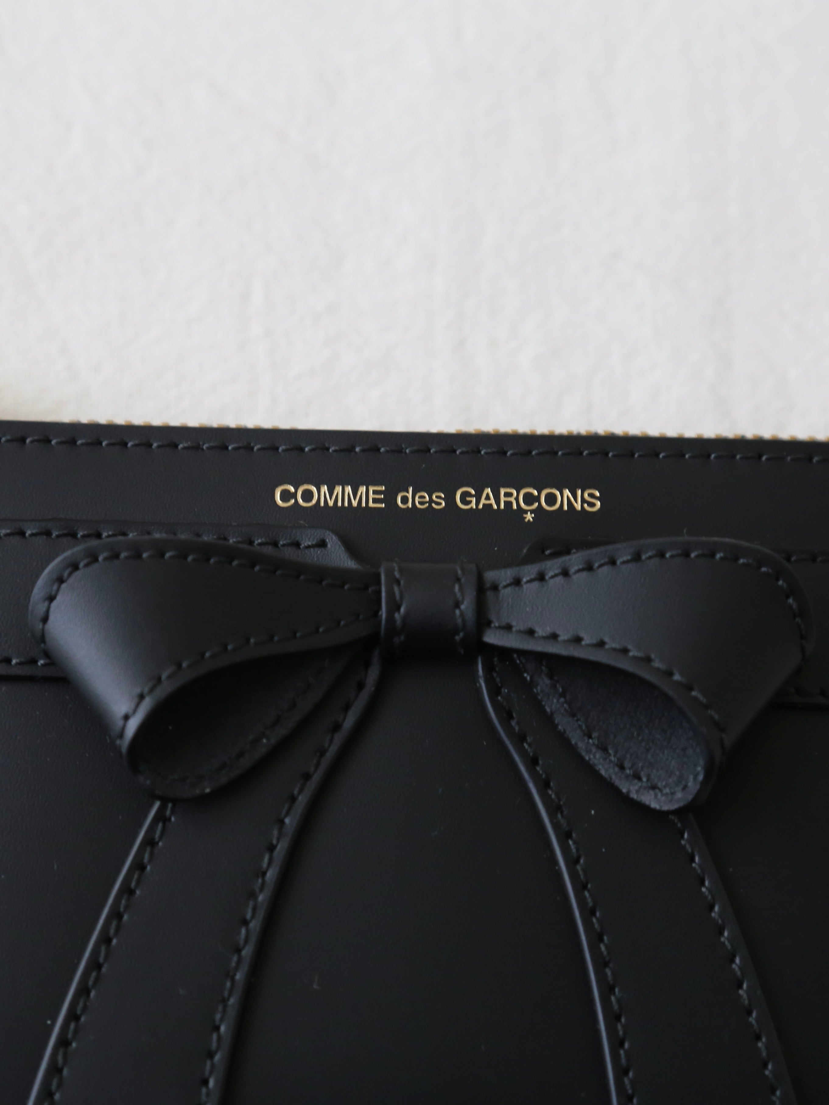 Wallet COMME des GARCONS ビッグボウ(ポーチ・S) [8Z-O810-051]