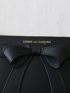 Wallet COMME des GARCONS ビッグボウ(ポーチ・S) [8Z-O810-051]