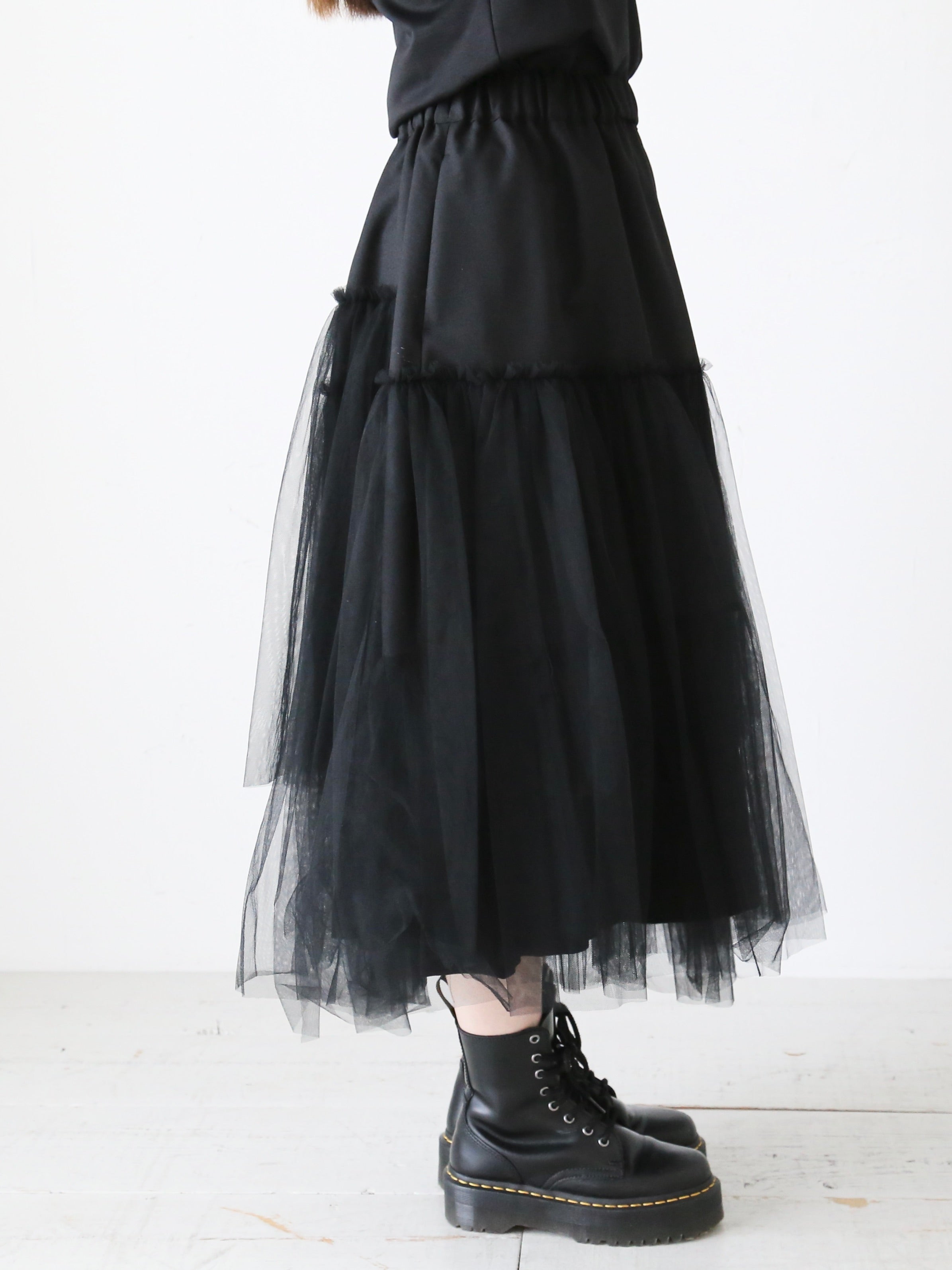 noir kei ninomiya ウールオックス×ナイロンチュールスカート [3N-S020-051] – CREER